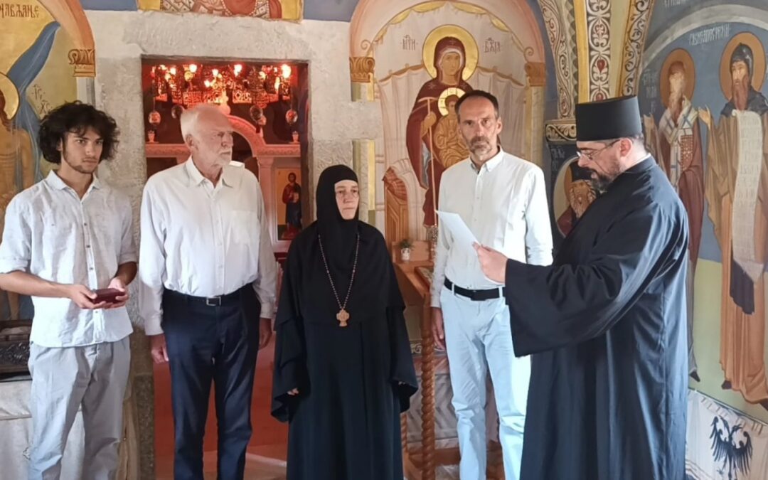 ОДЛИКОВАНА ИГУМАНИЈА ФОТИНА