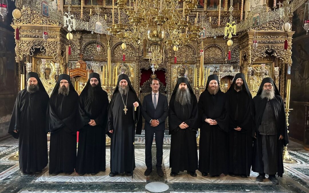 ПРИНЦ НАСЛЕДНИК ФИЛИП ПОСЕТИО ХИЛАНДАР